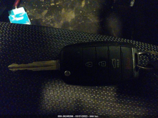 3KPFK4A7XHE110547 KIA FORTE LX