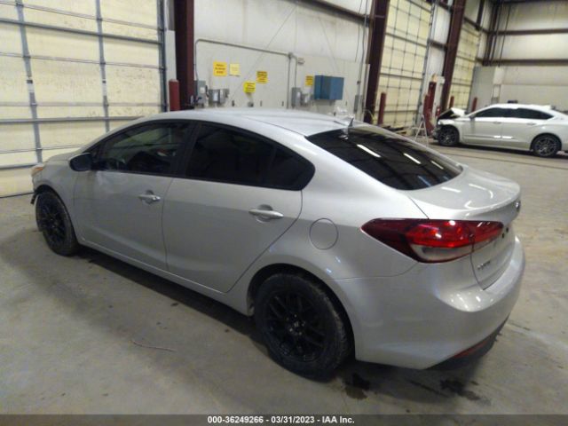 3KPFK4A7XHE110547 KIA FORTE LX