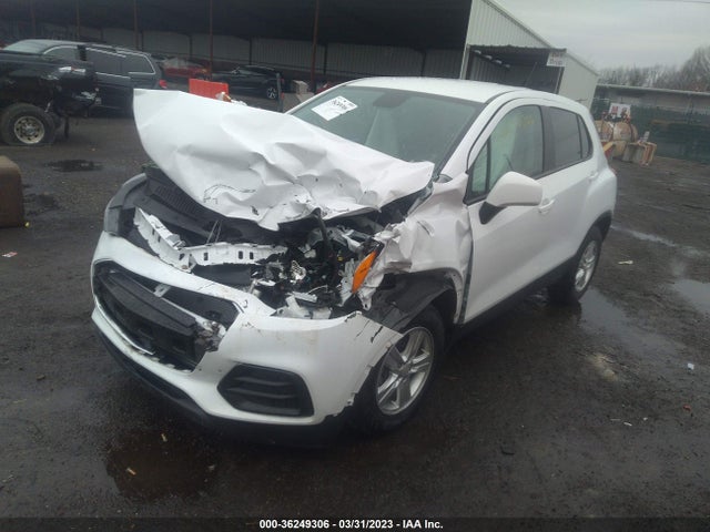 Chevrolet TRAX LS 2021 KL7CJKSB1MB310251 Image 2
