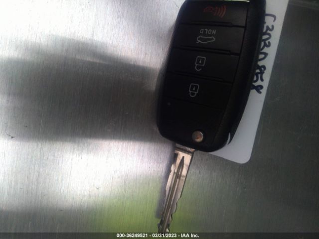 3KPFK4A70HE022140 KIA FORTE LX