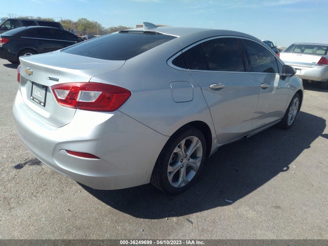 Chevrolet Cruze Premier Auto 2017 1G1BF5SMXH7194696 Image 4