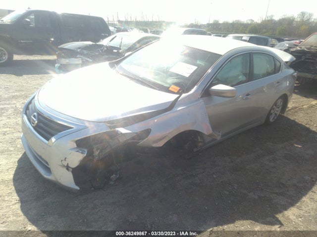 Nissan Altima 2.5 S 2015 1N4AL3AP1FC470477 Image 2