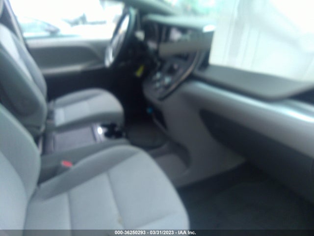 Toyota SIENNA LE 2015 5TDKK3DCXFS690564 Image 6