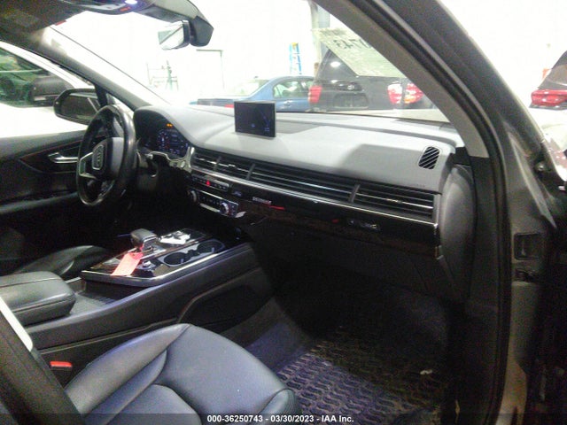 WA1VAAF75JD027860 Audi Q7 Prestige