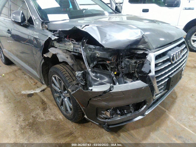 WA1VAAF75JD027860 Audi Q7 Prestige