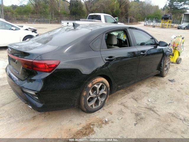 3KPF24AD9KE013482 KIA Forte Lxs