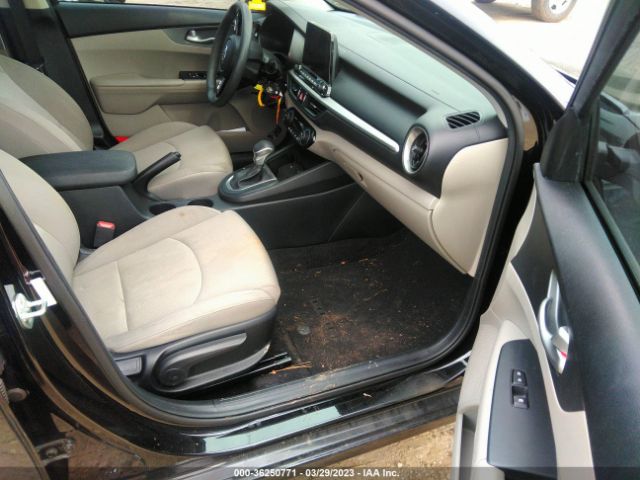 3KPF24AD9KE013482 KIA Forte Lxs
