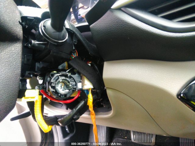 3KPF24AD9KE013482 KIA Forte Lxs