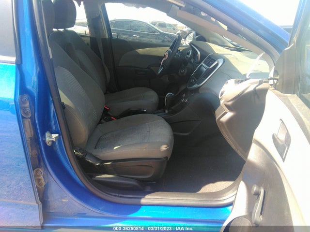 Chevrolet SONIC LS 2020 1G1JB5SB8L4141382 Image 5