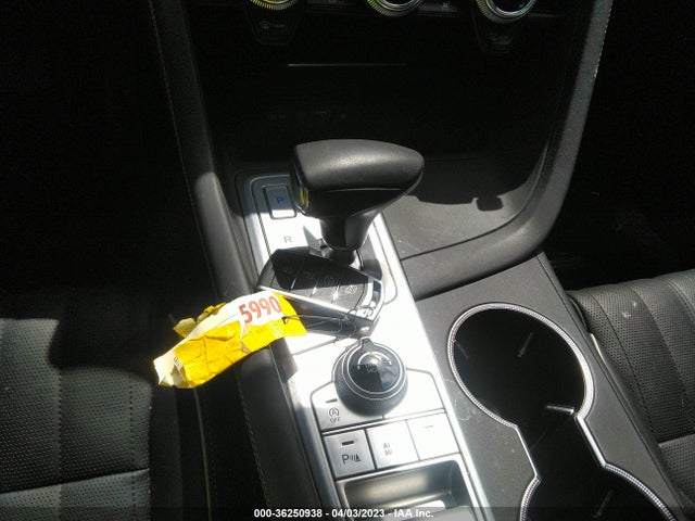 Genesis G70 2.0T 2021 KMTG44LA3MU076682 Image 3
