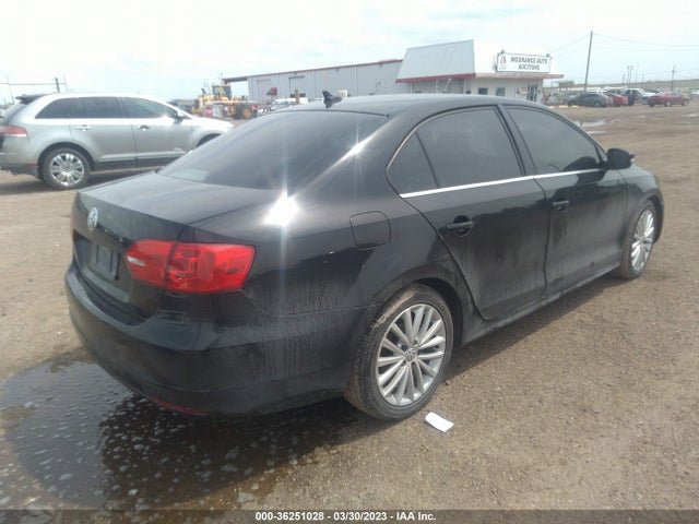 3VW3L7AJ0EM439284 Volkswagen Jetta Sedan Tdi W/premium/nav