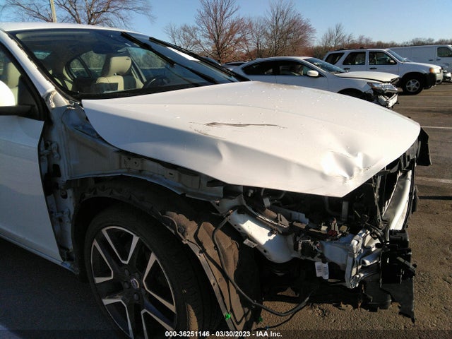 2018 VOLVO S60 DYNAMIC VIN: YV140MTL0J2451055