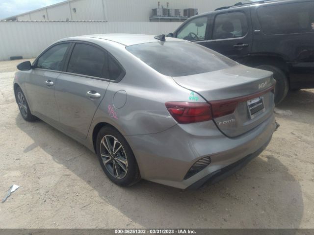 3KPF24AD3PE554938 KIA Forte Lxs