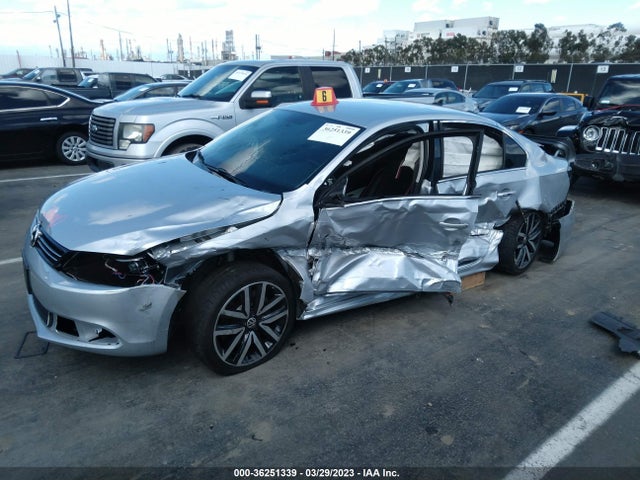 3VWD17AJ9EM314200 Volkswagen Jetta Sedan Se