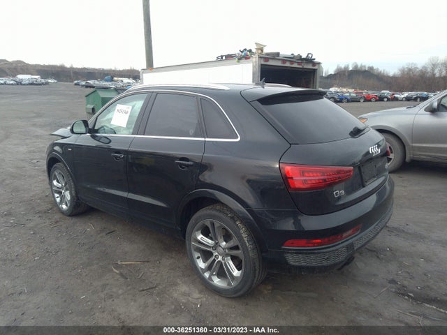 WA1GFCFS5GR004181 Audi Q3 Prestige