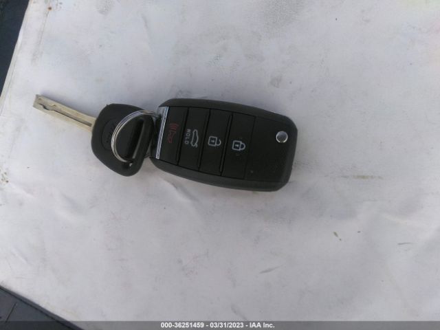 5XXGT4L37KG310571 KIA Optima Lx