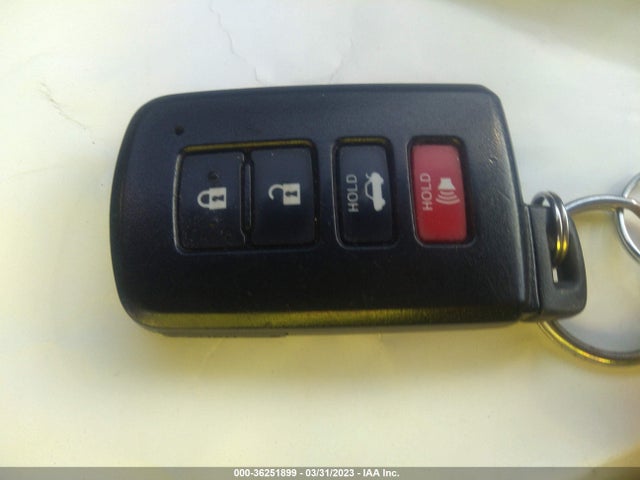 Toyota AVALON LIMITED 2014 4T1BK1EB4EU135349 Image 3