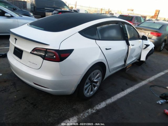5YJ3E1EB8PF416663 Tesla MODEL 3