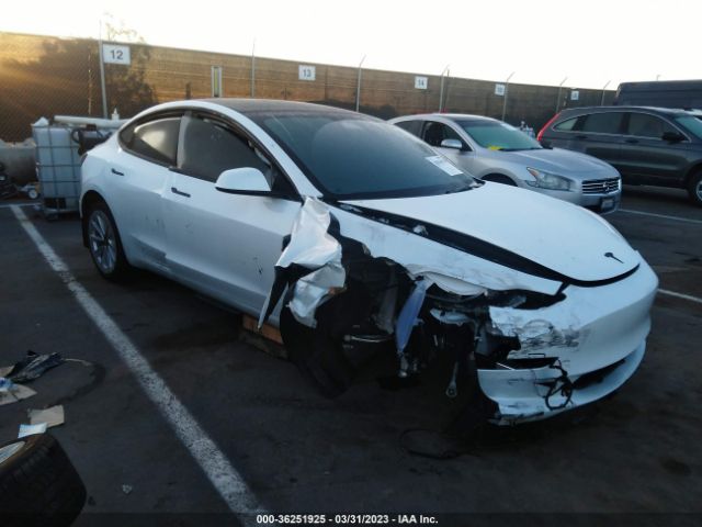 5YJ3E1EB8PF416663 Tesla MODEL 3