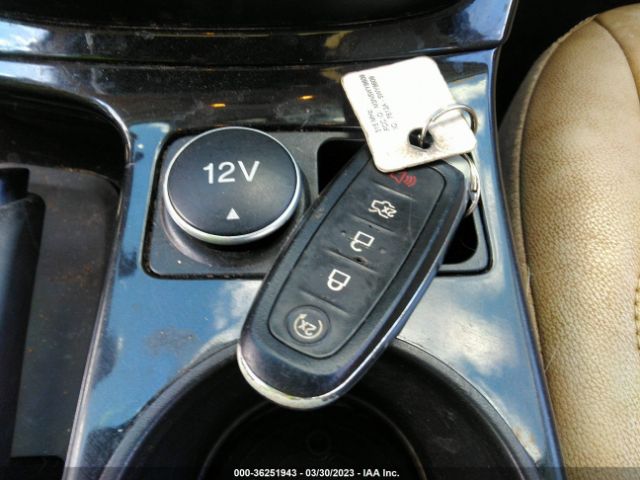 1FADP5FU3HL118225 Ford C-max Energi Titanium