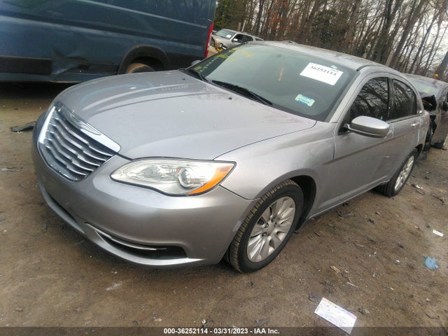 1C3CCBAB3EN123094 Chrysler 200 LX