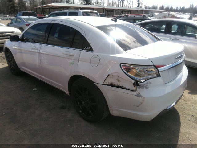 1C3CCBAB9EN124590 Chrysler 200 LX