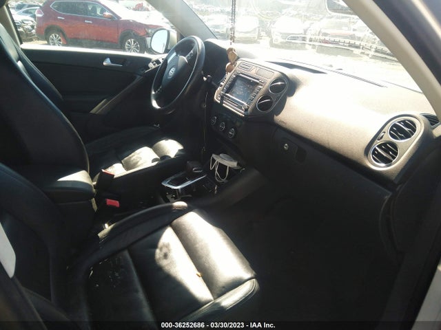2009 VOLKSWAGEN TIGUAN S/SE/SEL/SE W/LEATHER VIN: WVGAV75N19W504114