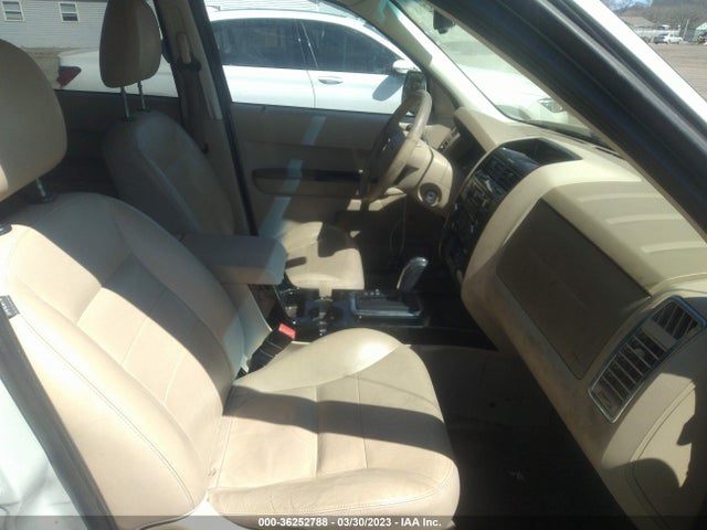 2008 FORD ESCAPE LIMITED VIN: 1FMCU04198KB49233