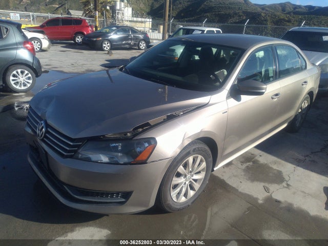 1VWAT7A31FC080586 Volkswagen Passat 1.8t Wolfsburg Ed