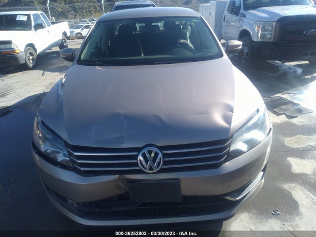 1VWAT7A31FC080586 Volkswagen Passat 1.8t Wolfsburg Ed