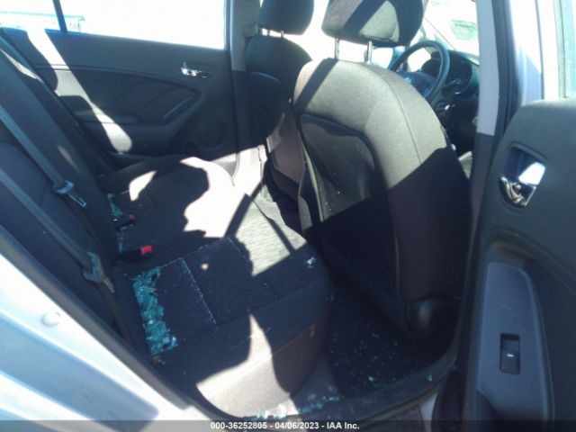 KNAFK4A60G5565194 KIA FORTE LX