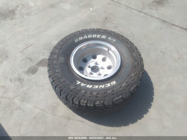 1997 GMC SIERRA 1500 VIN: 2GDEC19R3V1513920
