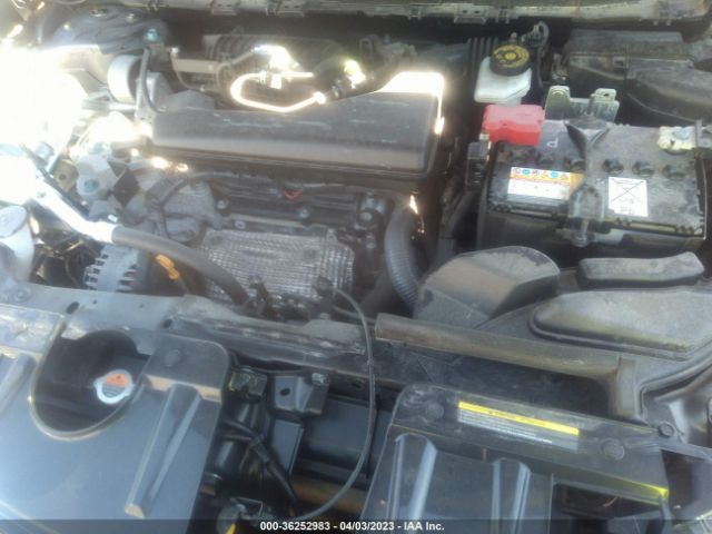 JN8AT2MVXJW306817 Nissan Rogue Sl