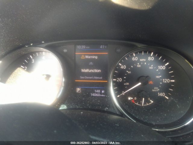 JN8AT2MVXJW306817 Nissan Rogue Sl