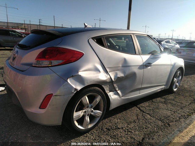 Hyundai VELOSTER 2015 KMHTC6AD2FU239295 Image 4