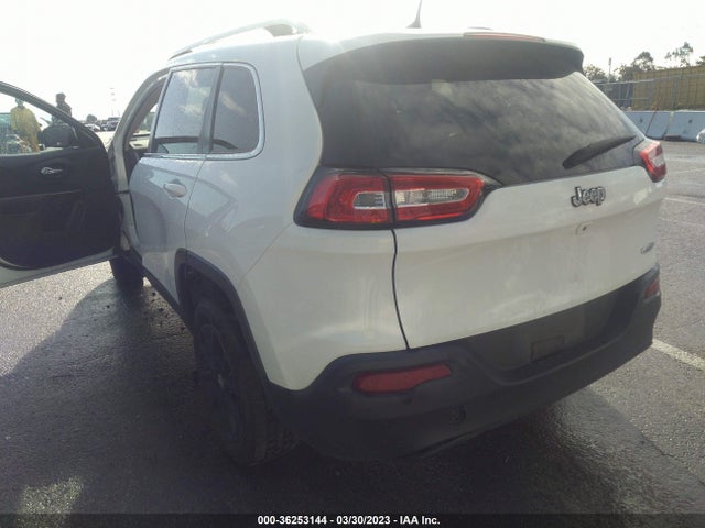 1C4PJLCB5GW234488 Jeep Cherokee Latitude