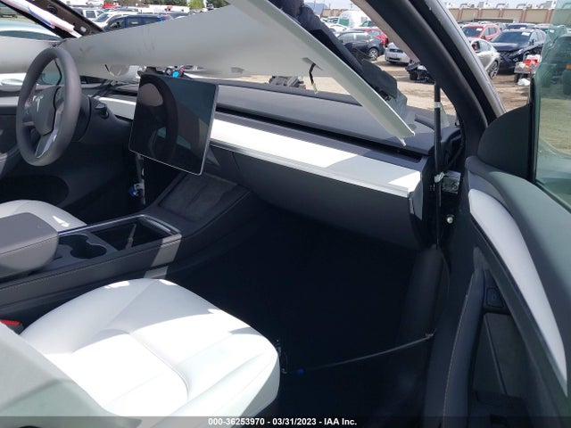 Tesla Model Y Performance 2023 7SAYGDEF5PF663081 Image 6