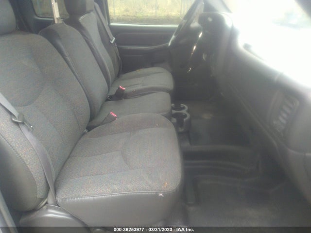2005 GMC SIERRA 1500 WORK TRUCK VIN: 1GTEC19Z65Z299226
