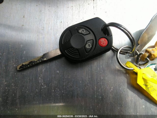 1FMCU9GX8EUA39360 Ford ESCAPE SE