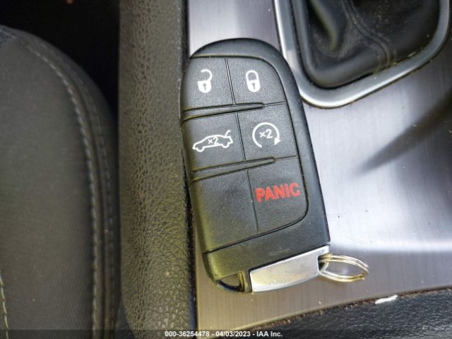 2C3CDXBG3JH232310 Dodge Charger Sxt