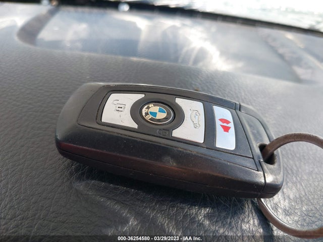 BMW 5 Series 528i 2015 WBA5A5C53FD517203 Image 11