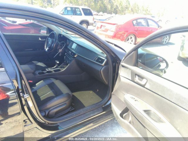 5XXGT4L38JG241470 KIA Optima S