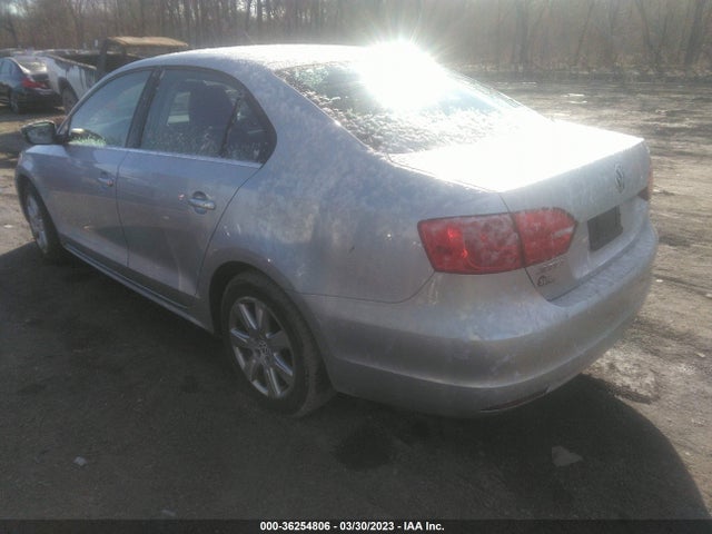 2013 VOLKSWAGEN JETTA SEDAN SE VIN: 3VWDP7AJ9DM280840