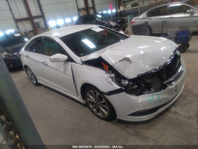 2014 HYUNDAI SONATA SE VIN: 5NPEC4AB7EH813348