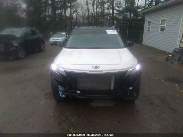 KNDEUCA24M7114365 KIA SELTOS S