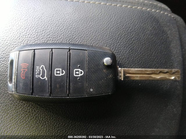 2020 KIA SPORTAGE LX VIN: KNDPMCACXL7640886