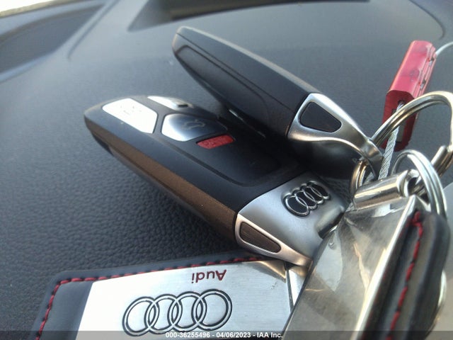 WAUC4AF40JA058572 Audi S4 Prestige