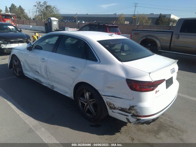 WAUC4AF40JA058572 Audi S4 Prestige