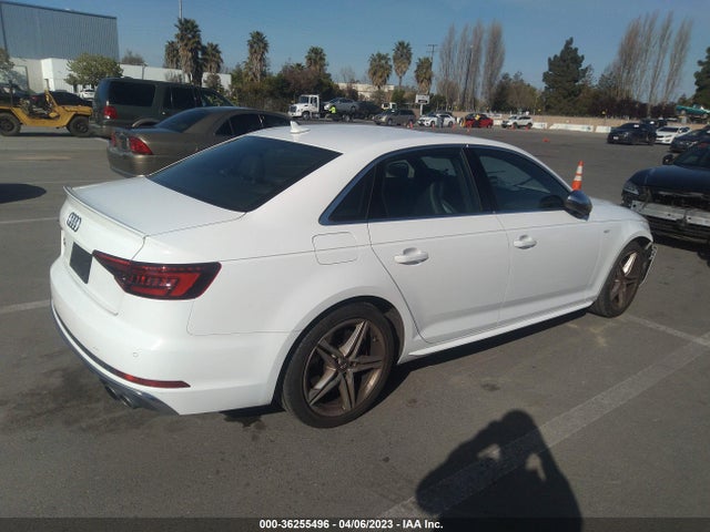 WAUC4AF40JA058572 Audi S4 Prestige