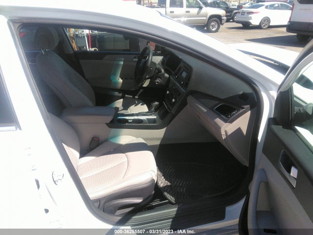 2015 HYUNDAI SONATA 2.4L SE VIN: 5NPE24AF6FH078739